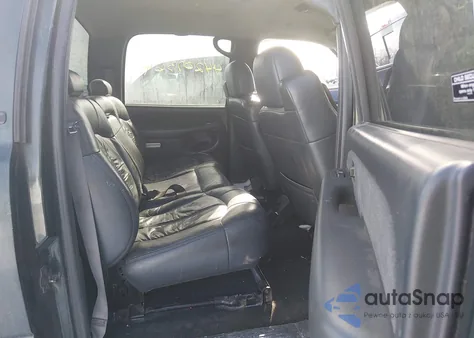 2002 Chevrolet Silverado 1500Hd Lt z USA, uszkodzony, nr VIN 1GCGK13U32F167319